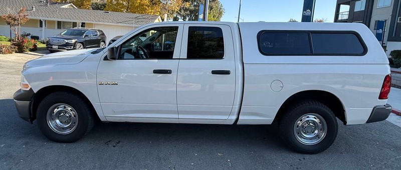 Dodge Ram 1500 Vehicle Full-screen Gallery Image 04