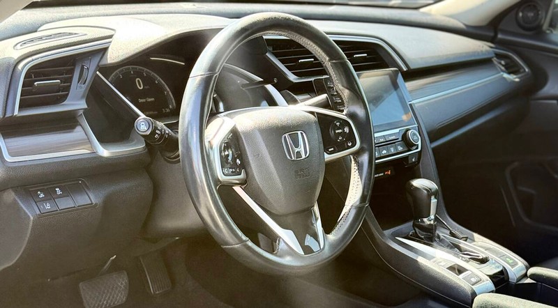 Honda Civic Sedan Vehicle Full-screen Gallery Image 09