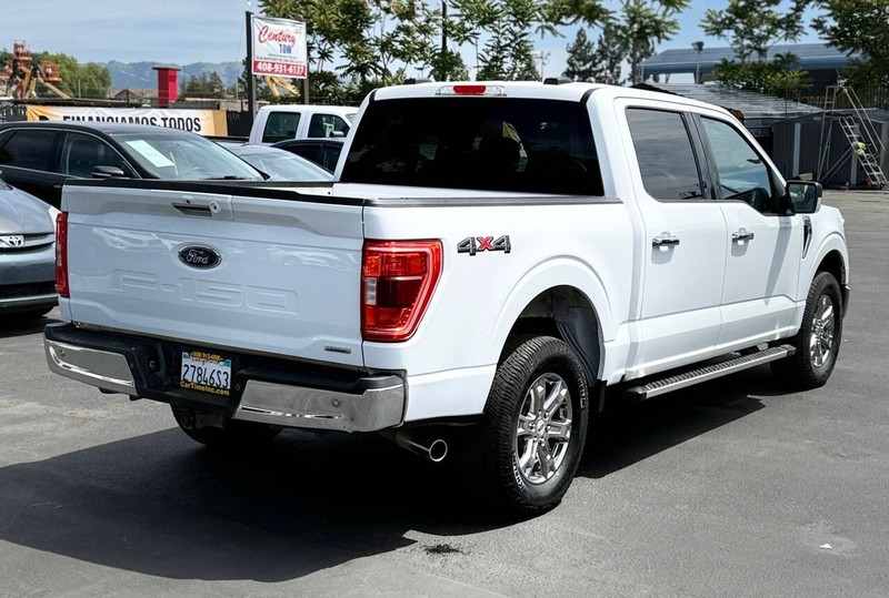 Ford F-150 Vehicle Full-screen Gallery Image 06