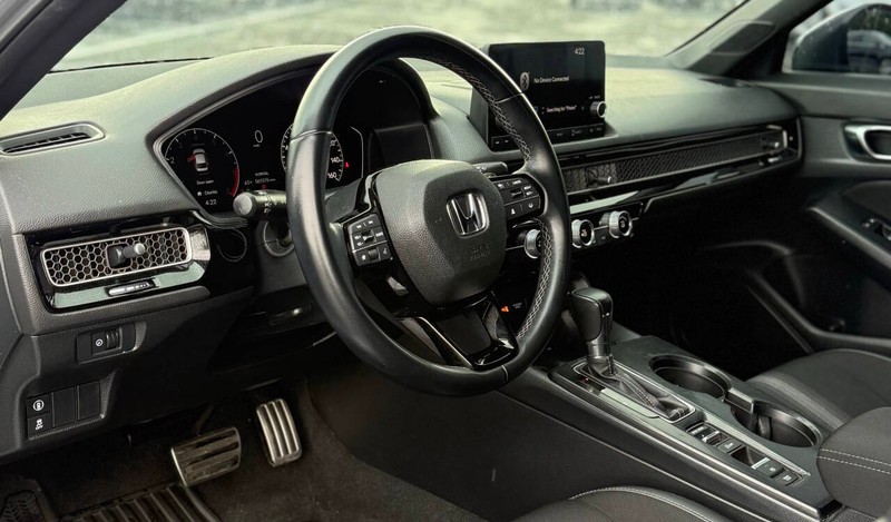 Honda Civic Sedan Vehicle Full-screen Gallery Image 10