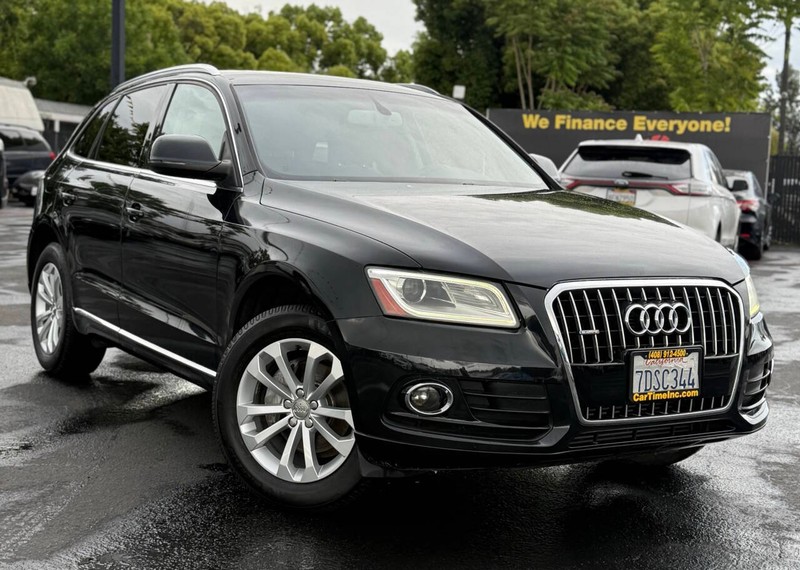 Audi Q5 Vehicle Full-screen Gallery Image 02