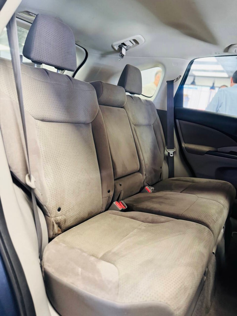 Honda CR-V Vehicle Full-screen Gallery Image 13