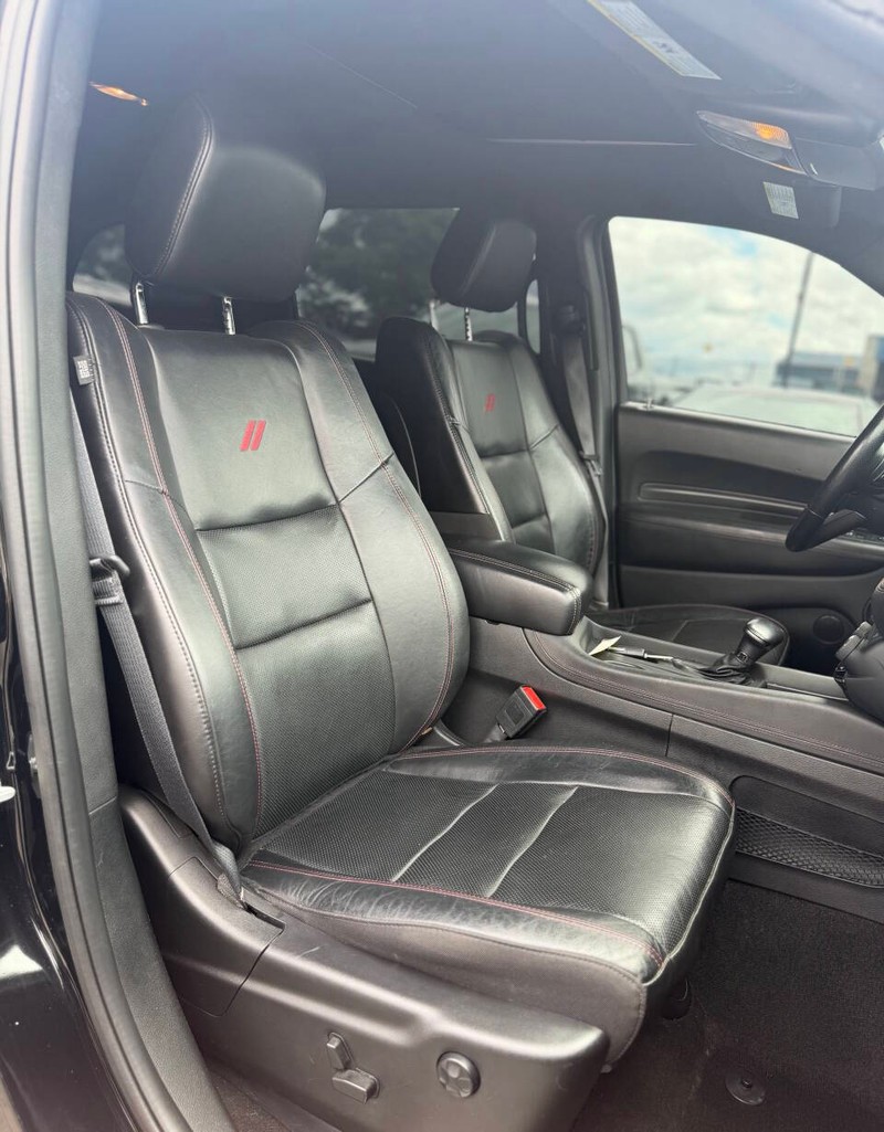 Dodge Durango Vehicle Full-screen Gallery Image 13