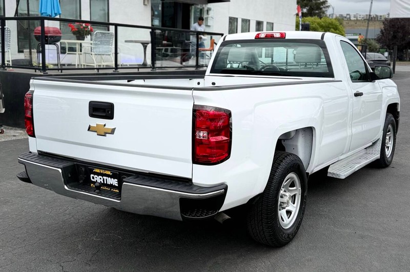 Chevrolet Silverado 1500 Vehicle Full-screen Gallery Image 06
