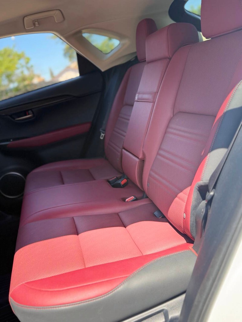 Lexus NX Vehicle Full-screen Gallery Image 15