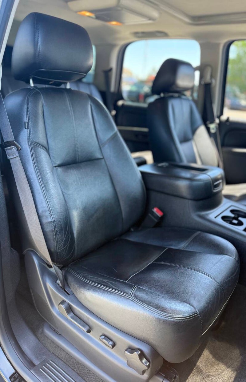 Chevrolet Tahoe Vehicle Full-screen Gallery Image 13