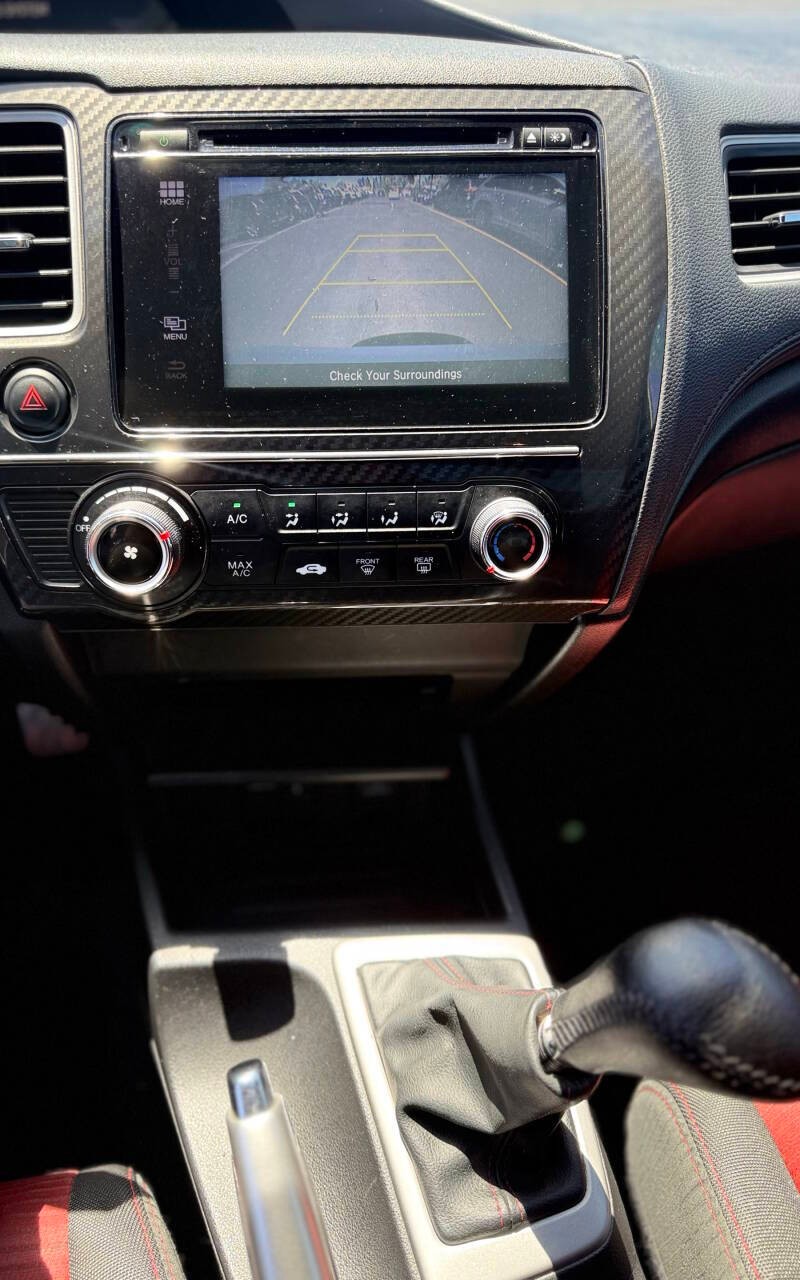 Honda Civic Sedan Vehicle Full-screen Gallery Image 11
