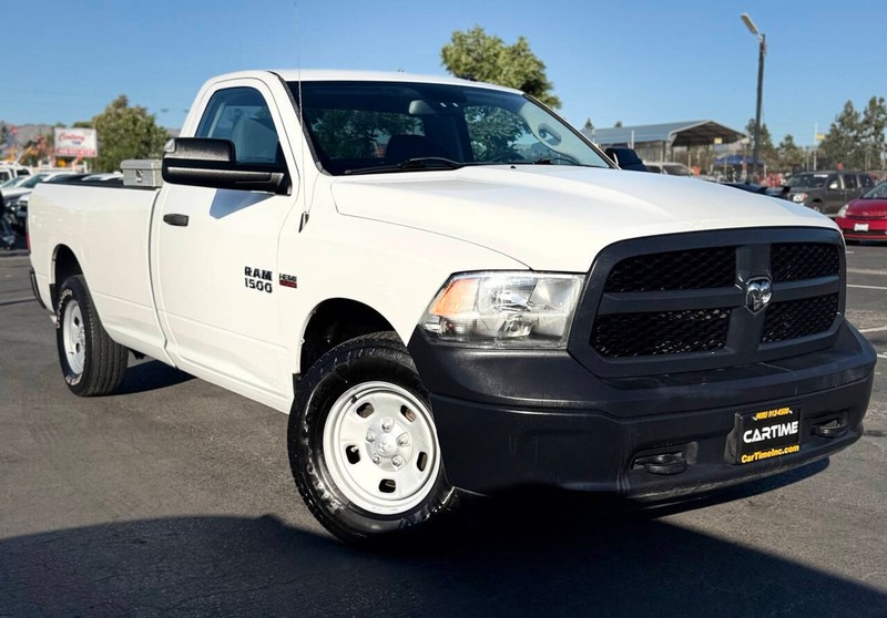 Ram 1500 Vehicle Full-screen Gallery Image 03