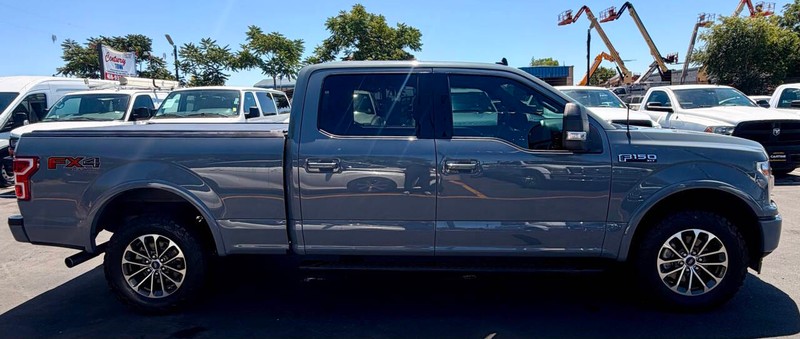 Ford F-150 Vehicle Full-screen Gallery Image 10