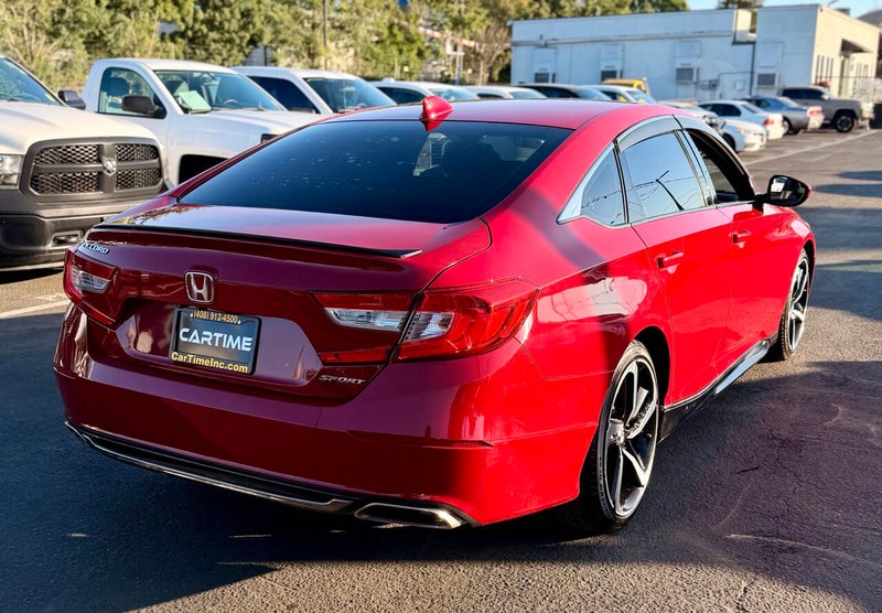 Honda Accord Sedan Vehicle Full-screen Gallery Image 05
