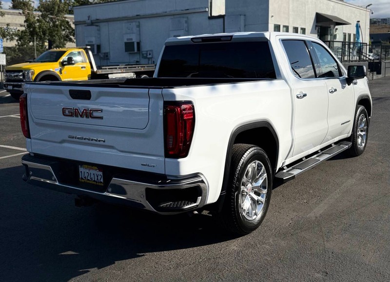 GMC Sierra 1500 Vehicle Full-screen Gallery Image 06