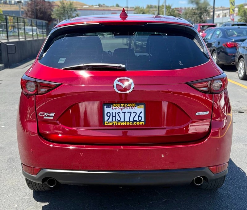 Mazda CX-5 Vehicle Full-screen Gallery Image 07
