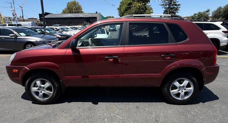 Hyundai Tucson Vehicle Full-screen Gallery Image 04