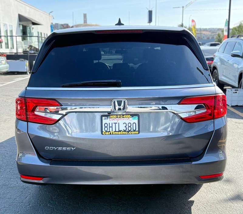 Honda Odyssey Vehicle Full-screen Gallery Image 07