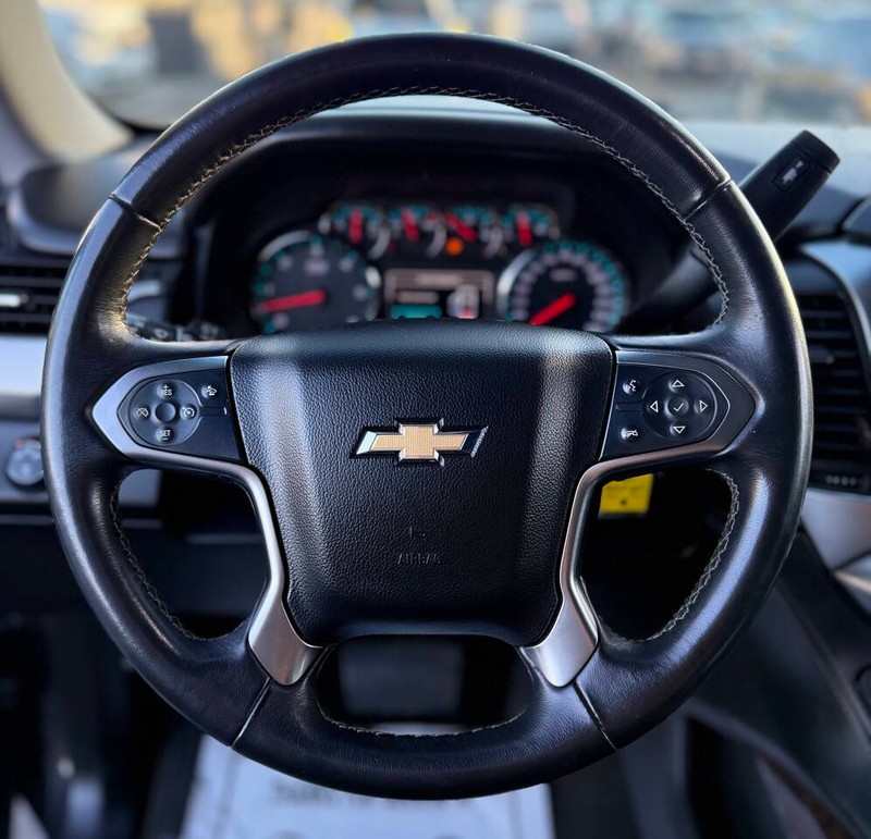 Chevrolet Tahoe Vehicle Full-screen Gallery Image 10