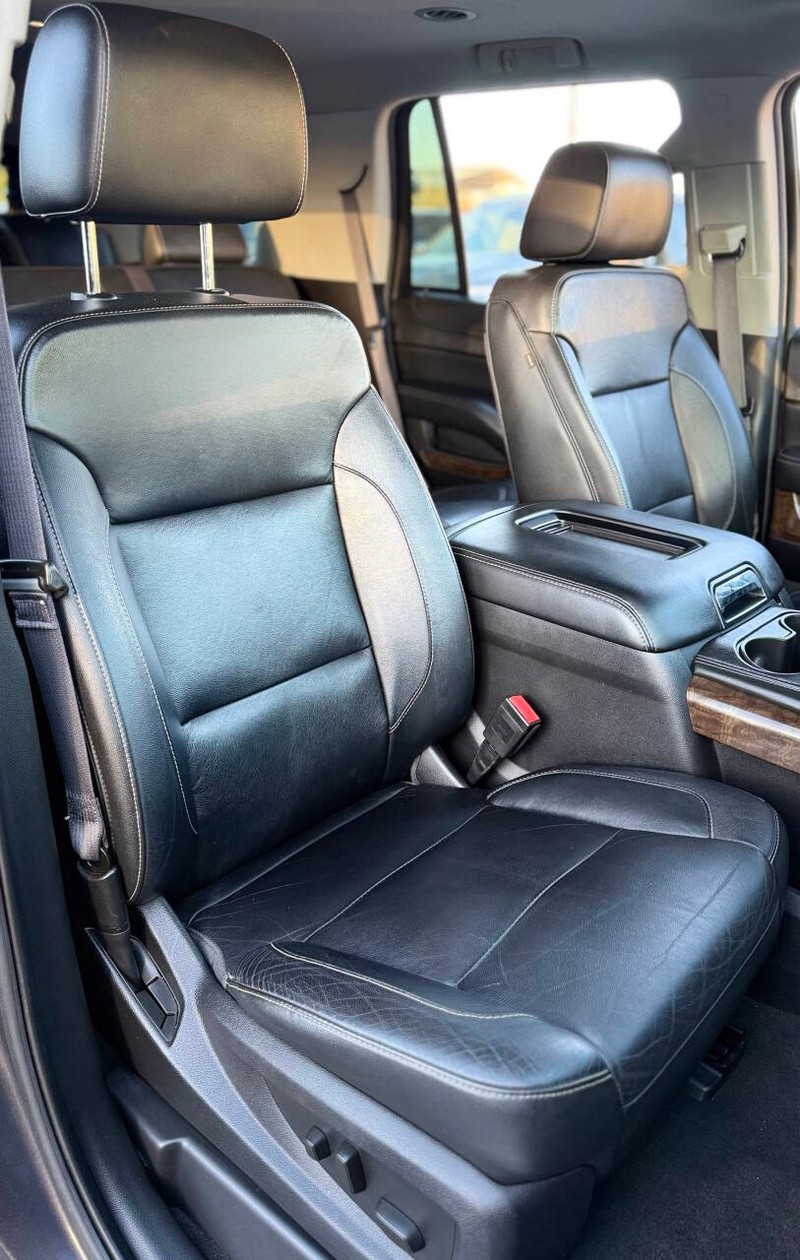 Chevrolet Tahoe Vehicle Full-screen Gallery Image 13