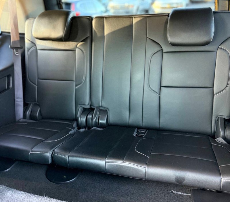 Chevrolet Tahoe Vehicle Full-screen Gallery Image 16