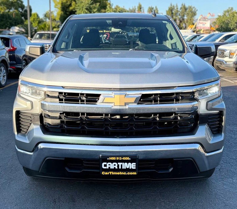 Chevrolet Silverado 1500 Vehicle Full-screen Gallery Image 03