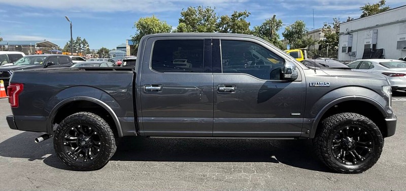 Ford F-150 Vehicle Full-screen Gallery Image 05