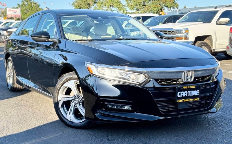Honda Accord Sedan Vehicle Full-screen Gallery Image 03