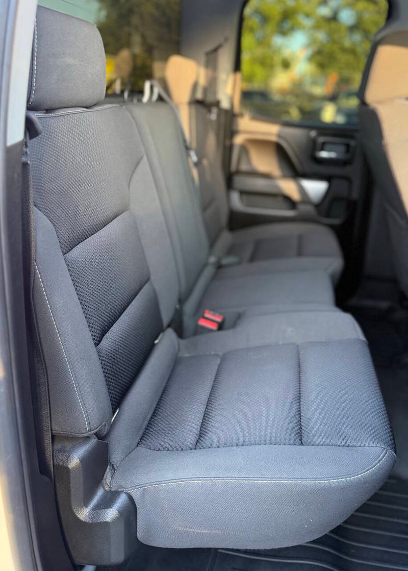Chevrolet Silverado 1500 Vehicle Full-screen Gallery Image 14