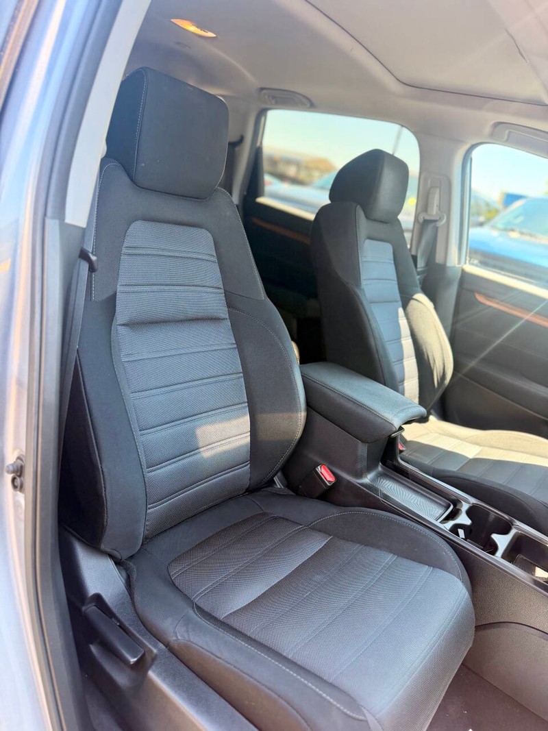 Honda CR-V Vehicle Full-screen Gallery Image 12