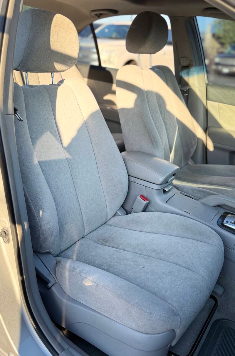 Hyundai Sonata Vehicle Full-screen Gallery Image 13