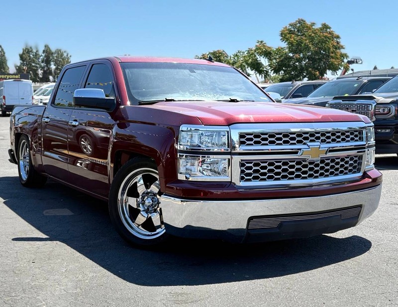 Chevrolet Silverado 1500 Vehicle Full-screen Gallery Image 03