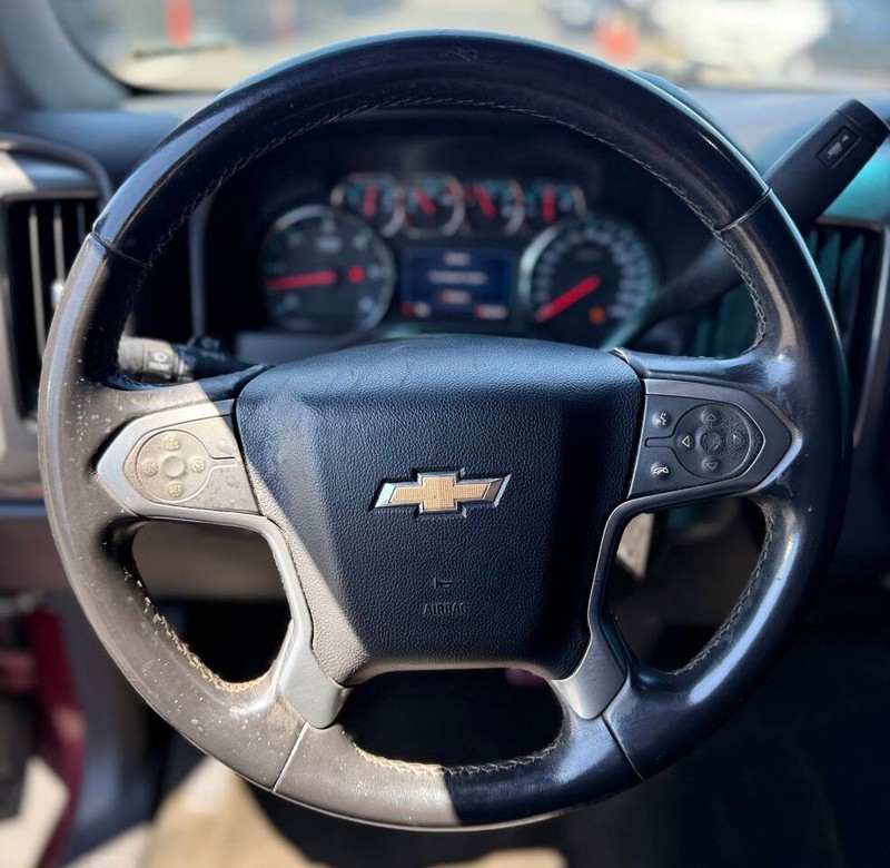 Chevrolet Silverado 1500 Vehicle Full-screen Gallery Image 10