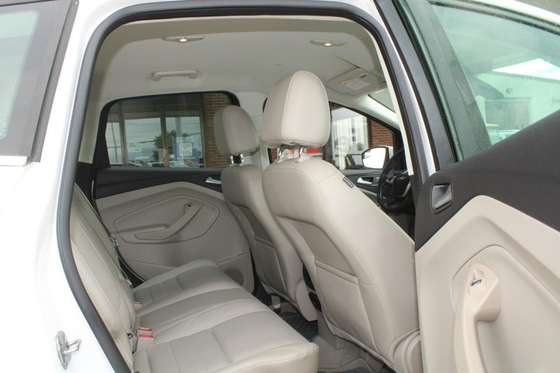 2013 Ford C-Max Hybrid SEL photo