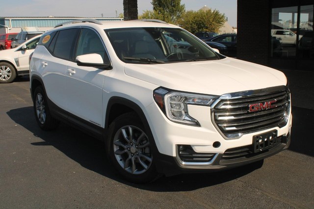 Used 2023 GMC Terrain SLT with VIN 3GKALVEGXPL157616 for sale in Jerseyville, IL