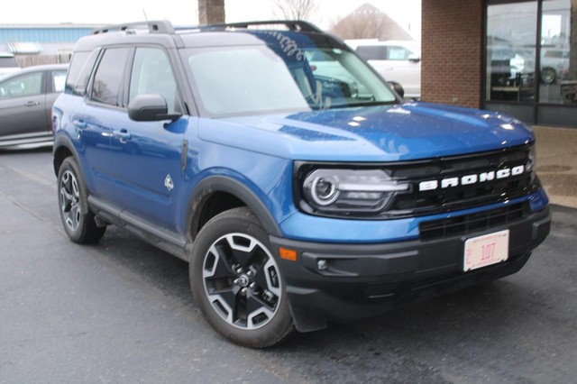 Used 2024 Ford Bronco Sport Outer Banks with VIN 3FMCR9C66RRE40174 for sale in Jerseyville, IL