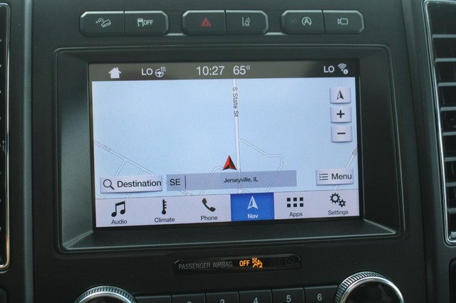 Ford Expedition Vehicle Full-screen Gallery Image 19
