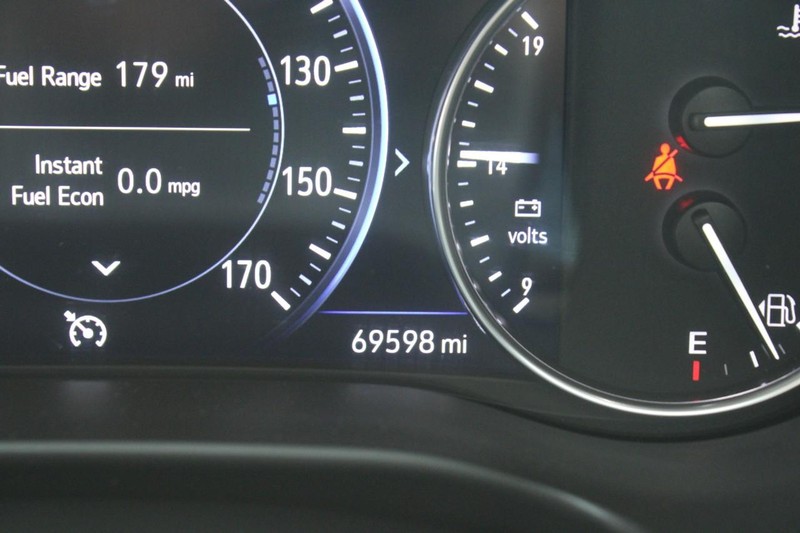 Buick Enclave Vehicle Full-screen Gallery Image 18