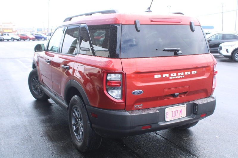 Ford Bronco Sport Vehicle Full-screen Gallery Image 05
