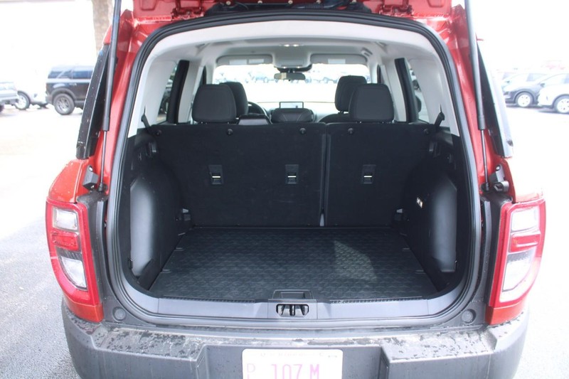 Ford Bronco Sport Vehicle Full-screen Gallery Image 06