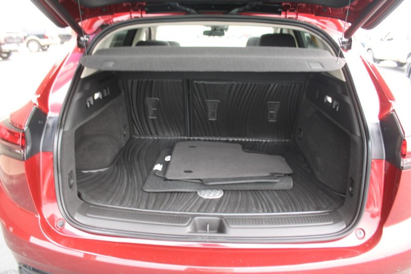 Buick Envision Vehicle Full-screen Gallery Image 06