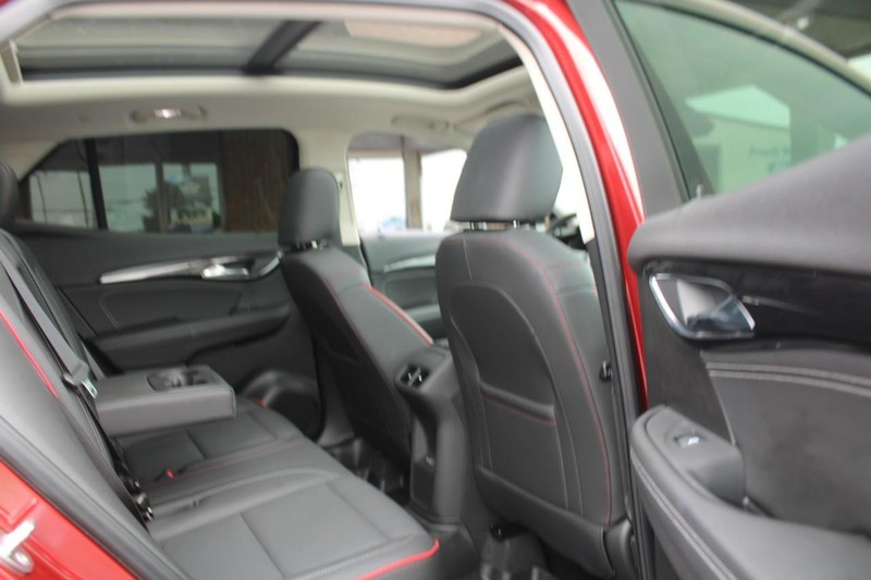 Buick Envision Vehicle Full-screen Gallery Image 09