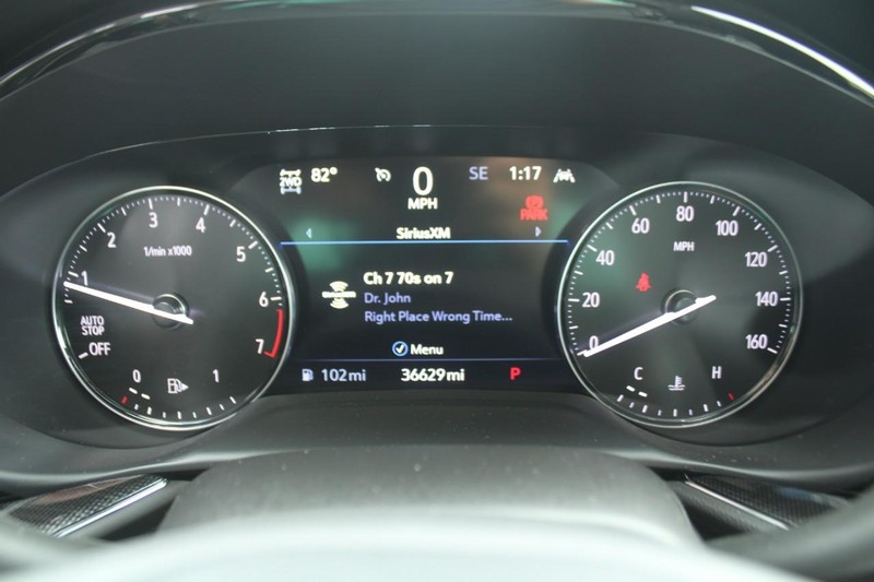 Buick Envision Vehicle Full-screen Gallery Image 17