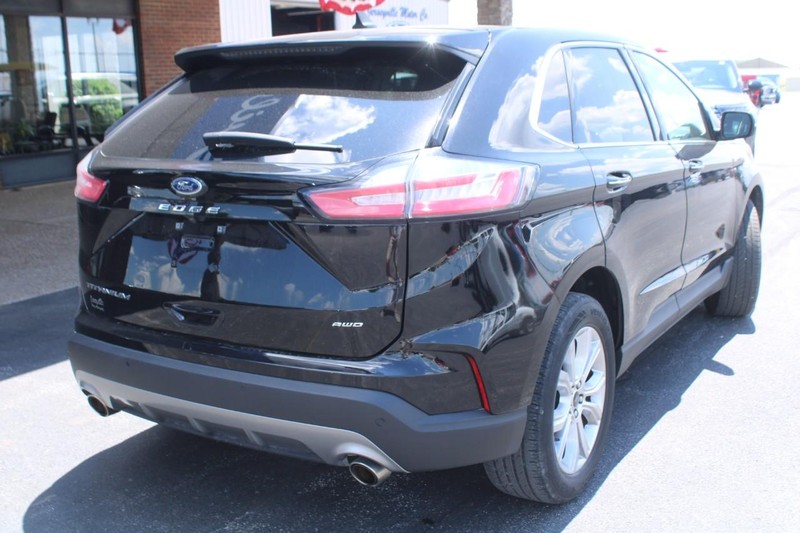 Ford Edge Vehicle Full-screen Gallery Image 03