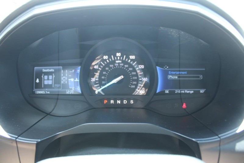 Ford Edge Vehicle Full-screen Gallery Image 17