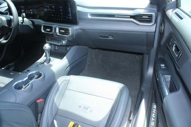 2025 Ford Mustang EcoBoost Premium Fastback - Photo 6