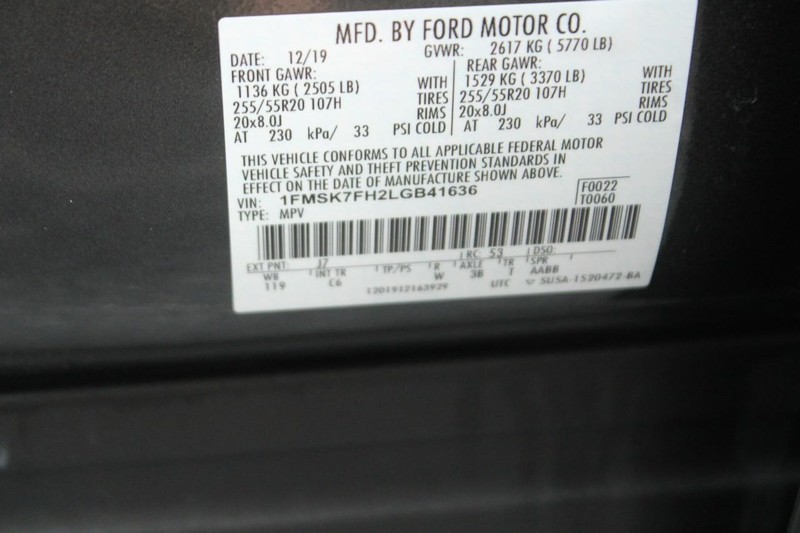 Ford Explorer Vehicle Full-screen Gallery Image 16