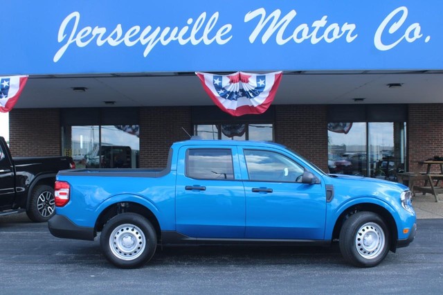 2025 Ford Maverick XL at Jerseyville Motor Company in Jerseyville IL