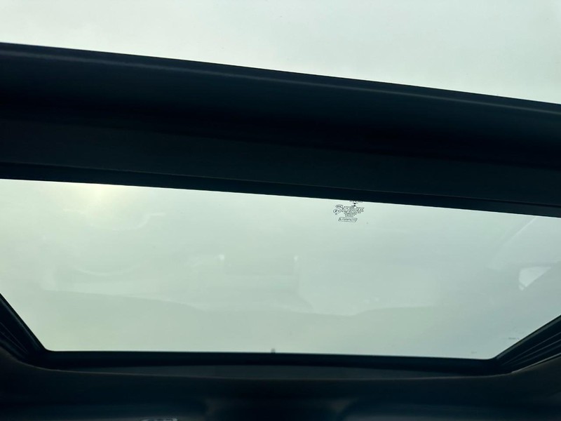 Ford Expedition Max Vehicle Full-screen Gallery Image 13