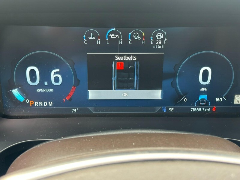 Ford Expedition Max Vehicle Full-screen Gallery Image 24