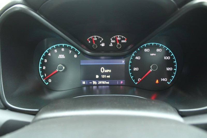 Chevrolet Colorado Vehicle Full-screen Gallery Image 16