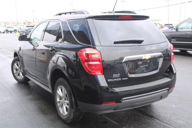 Chevrolet Equinox Vehicle Full-screen Gallery Image 05