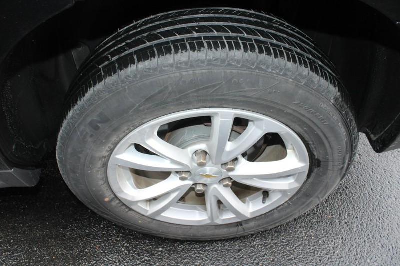 Chevrolet Equinox Vehicle Full-screen Gallery Image 07