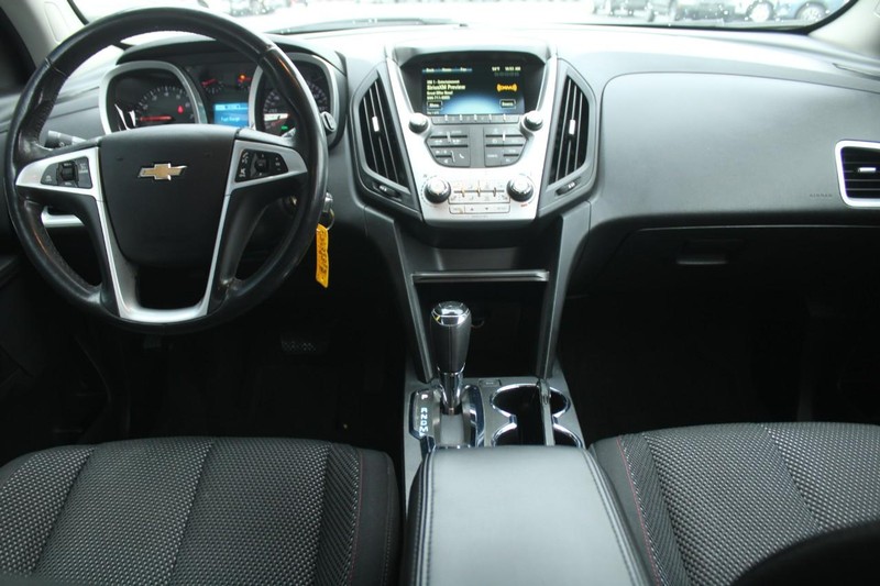 Chevrolet Equinox Vehicle Full-screen Gallery Image 10